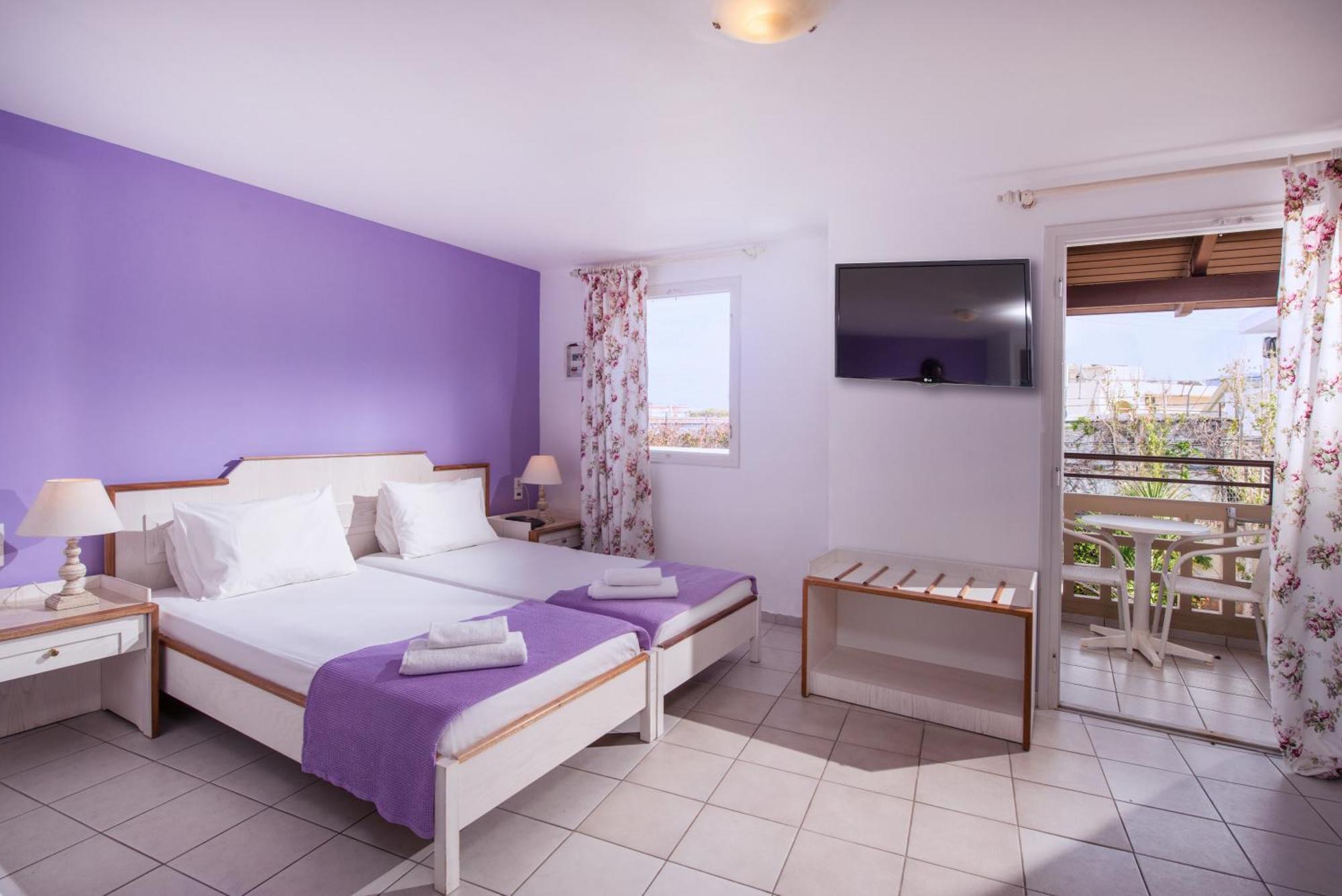 Primavera Beach Hotel Studios & Apartments Малиа Екстериор снимка