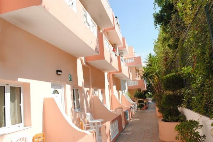Primavera Beach Hotel Studios & Apartments Малиа Екстериор снимка